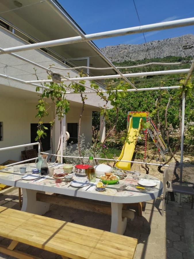 Apartments With A Parking Space Sumpetar, Omis - 11798 Jesenice  Bagian luar foto
